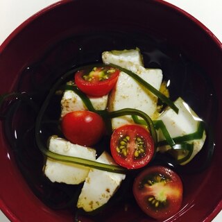 ミニトマトが効いてる♡お豆腐切り昆のお汁